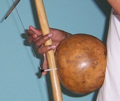 Buzz note of the berimbau